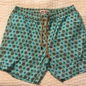 Men’s swim trunks